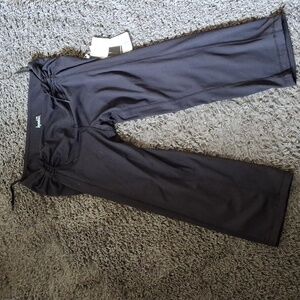NWT Kyodan Sz L black short leggings
